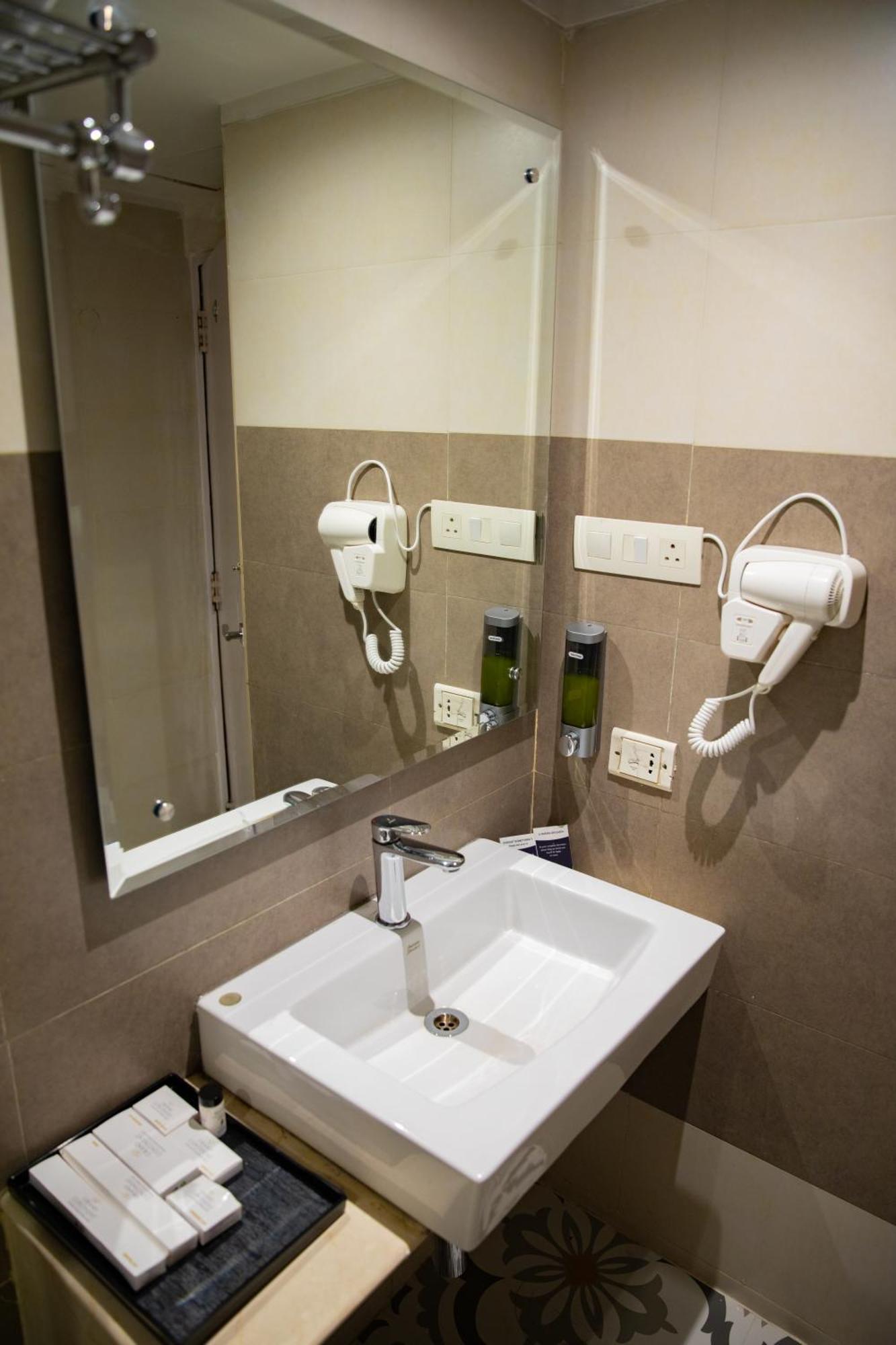 Grand Continent Secunderabad A Sarovar Portico Affiliate Hotel Zewnętrze zdjęcie