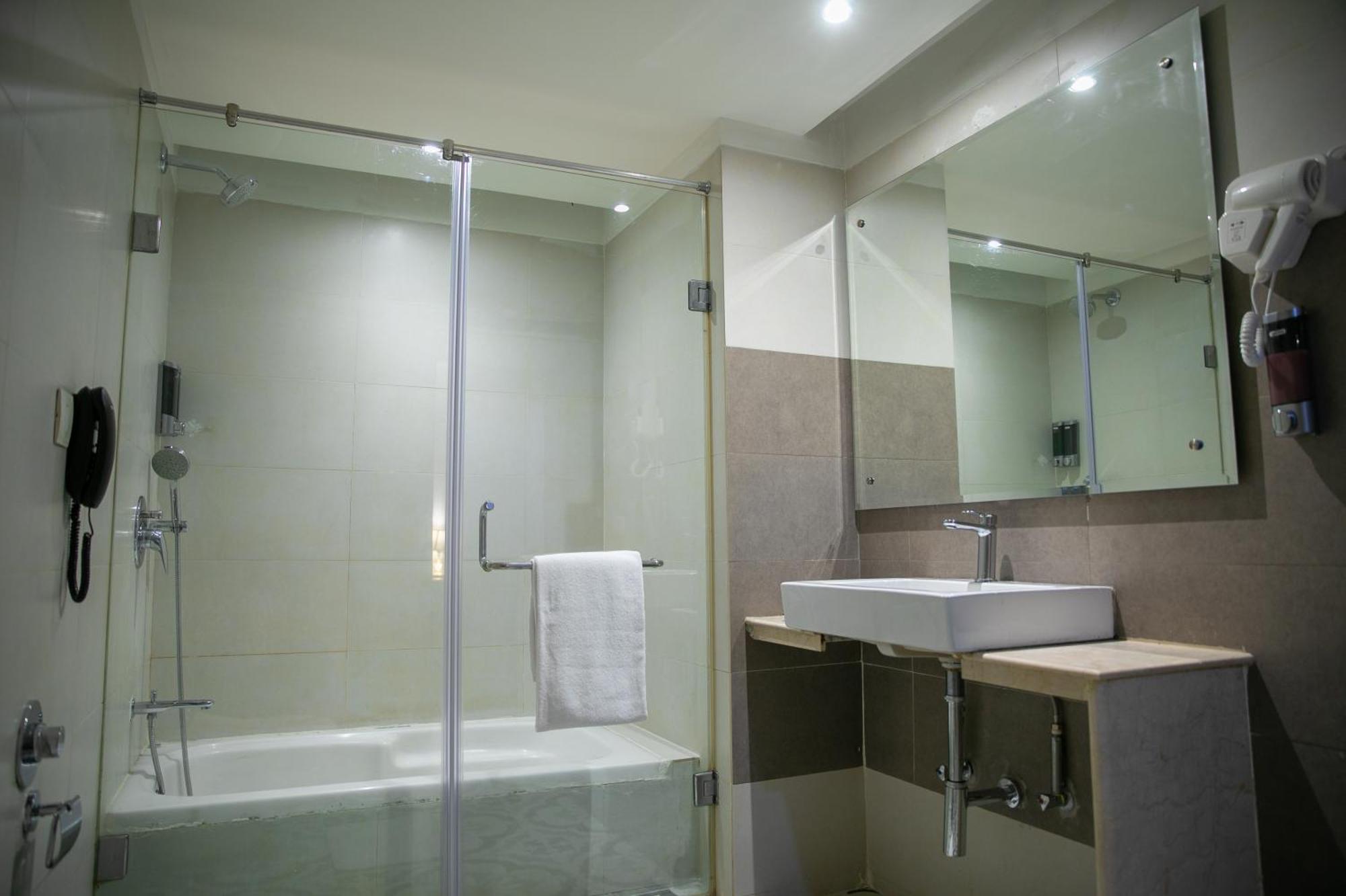 Grand Continent Secunderabad A Sarovar Portico Affiliate Hotel Zewnętrze zdjęcie